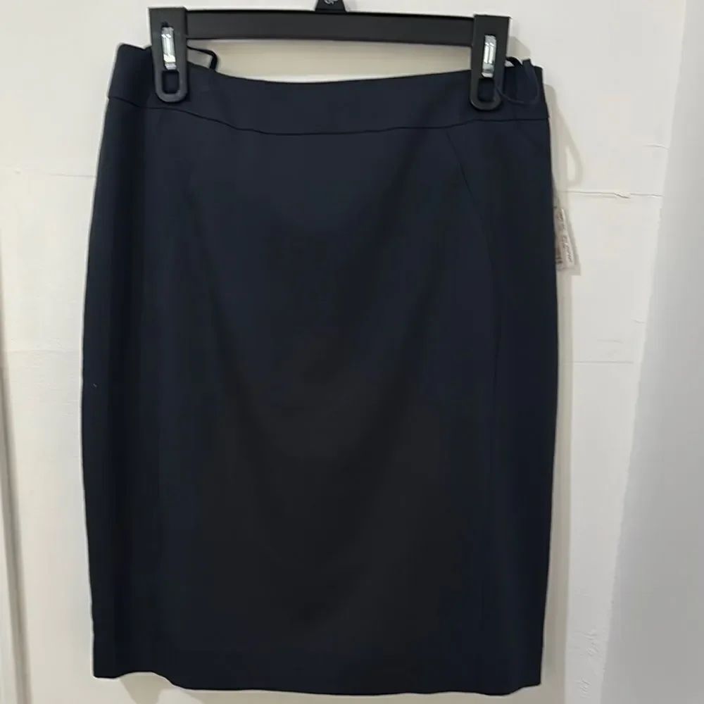 ANTONIO MELANI Elegant Black Pencil Skirt .Size 8 NWT